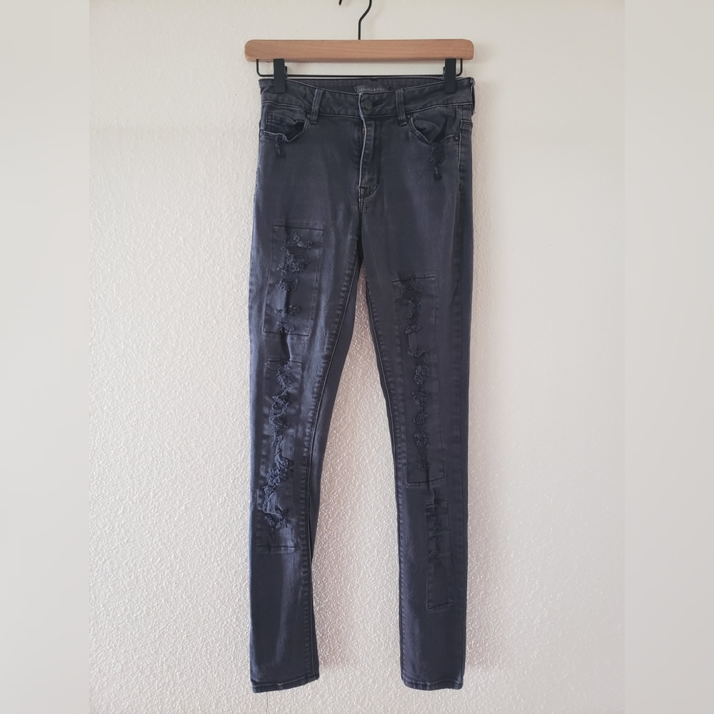 KENDALL & KYLIE Gray Distress Denim Skinny Jeans Pants